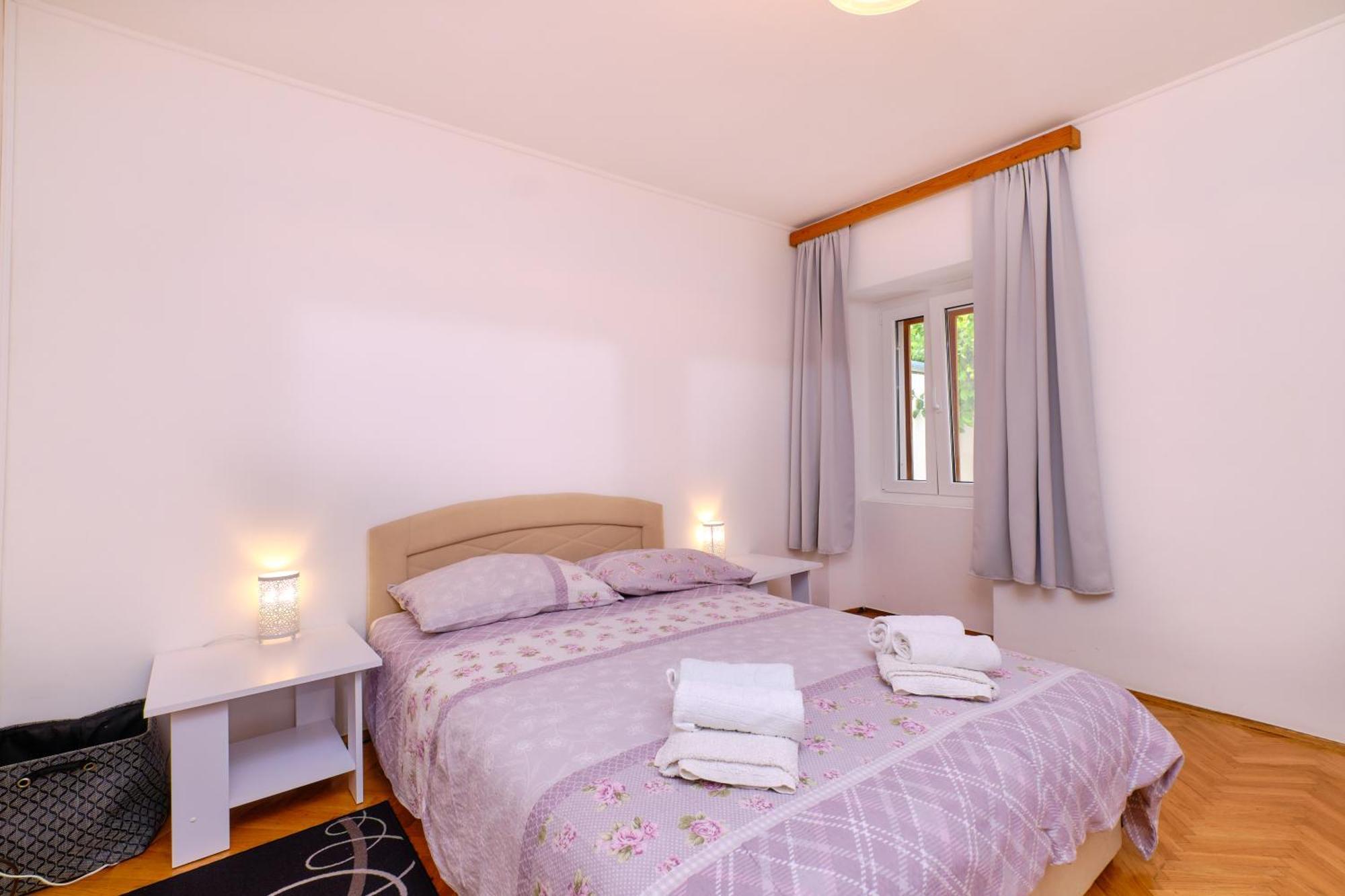 Apartments Antonella Veli Lošinj Exteriör bild